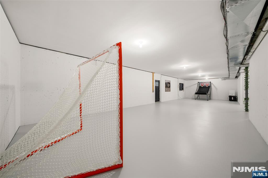 355 Summit Street — photo 36