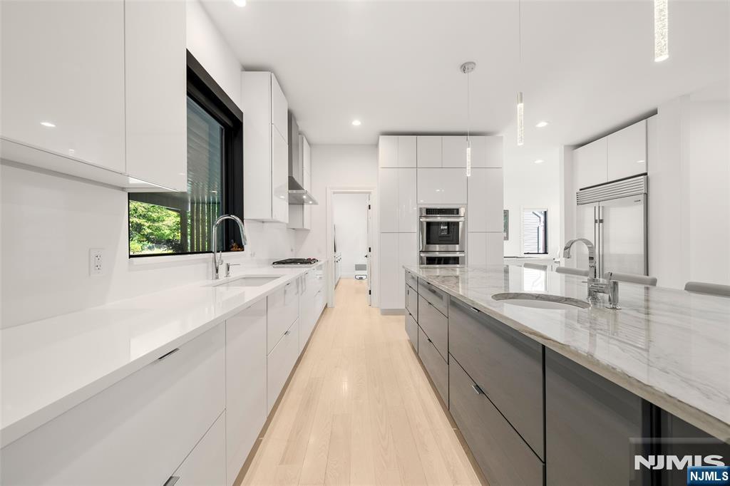 355 Summit Street — photo 8