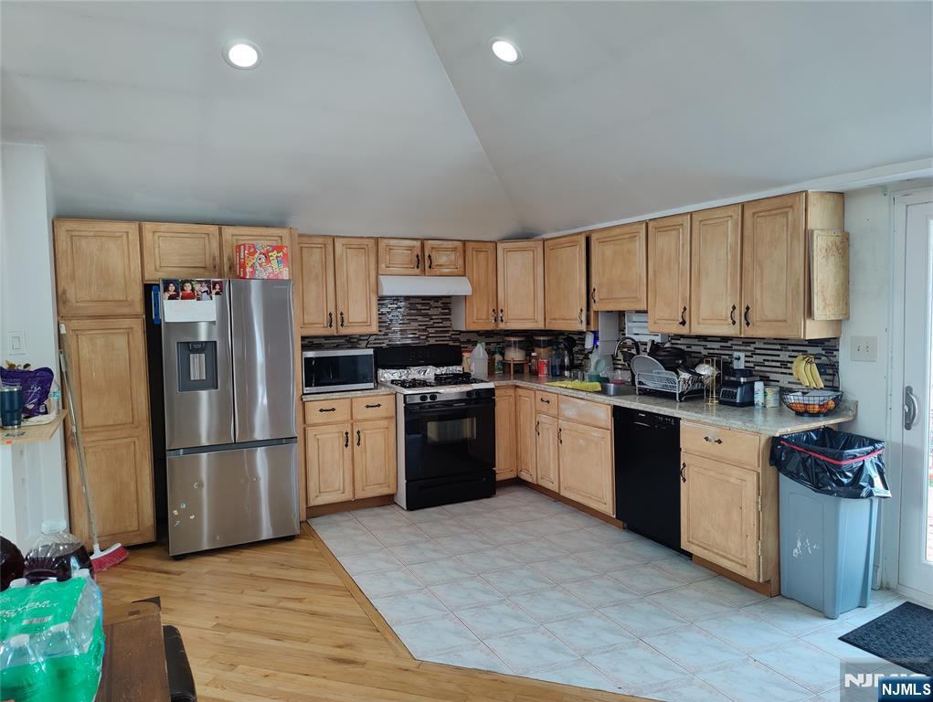 1512 41st Street - Photo 4