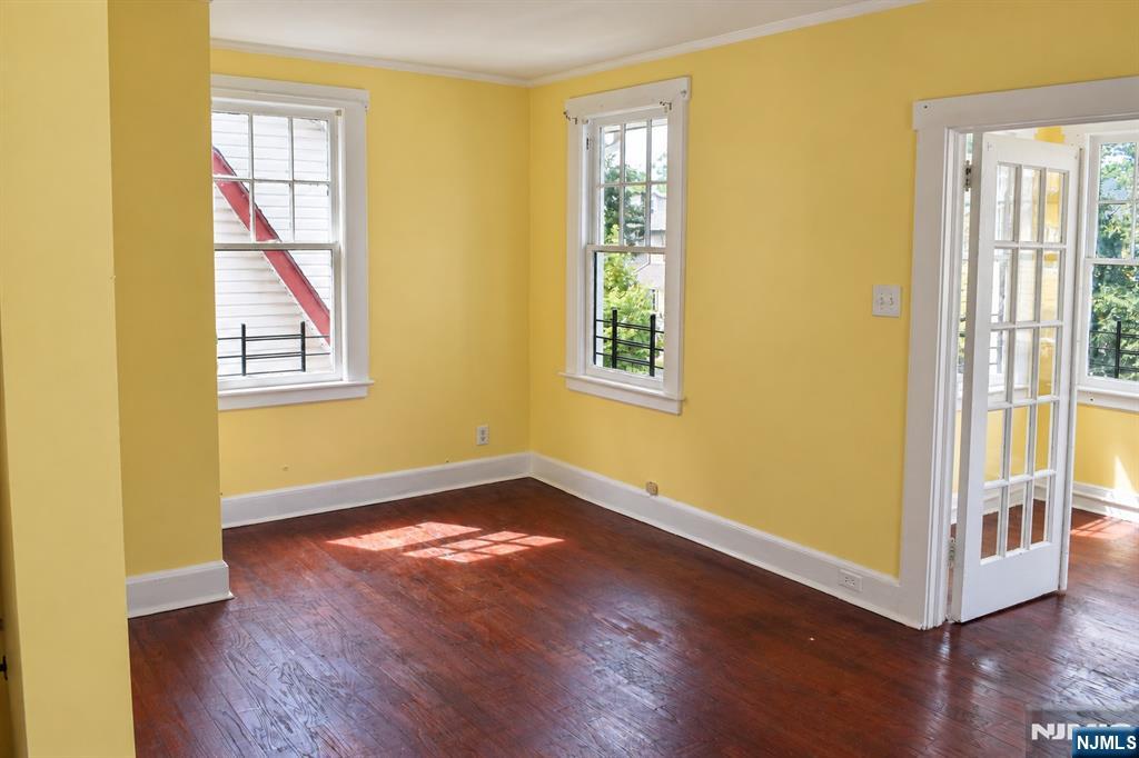 224 Ward Place - Photo 5