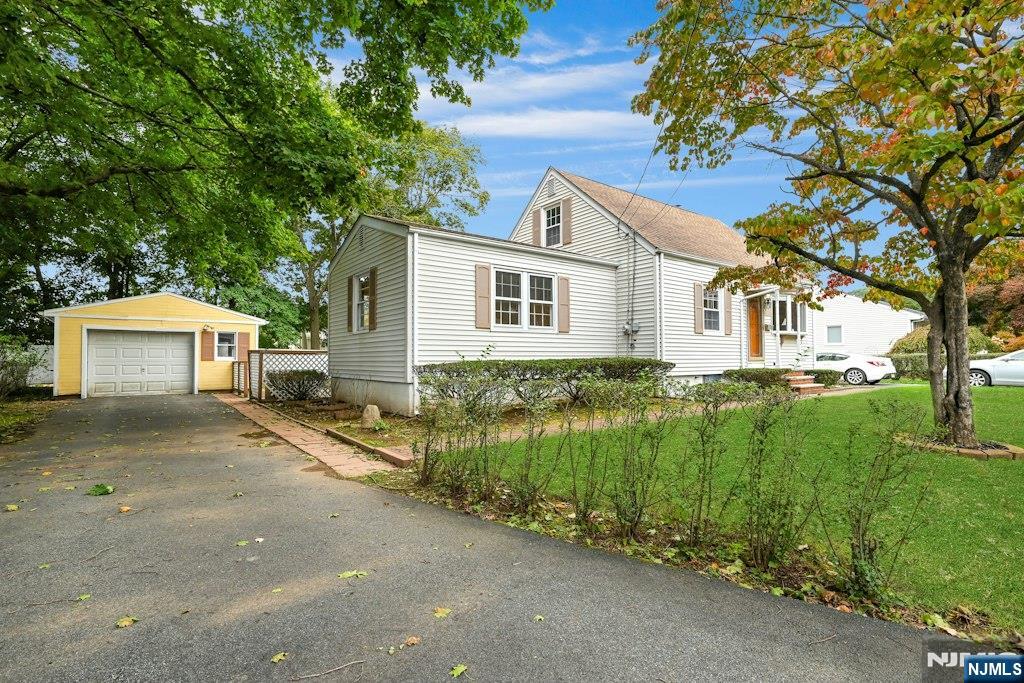 35 Oak Street - Photo 3