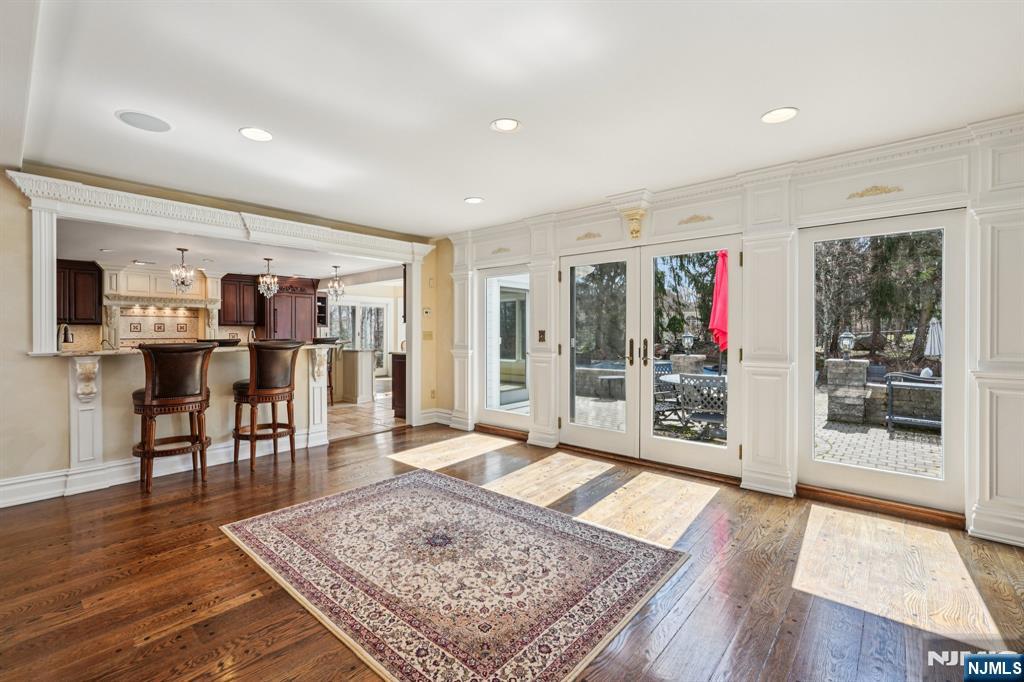 416 Devonshire Drive — photo 12
