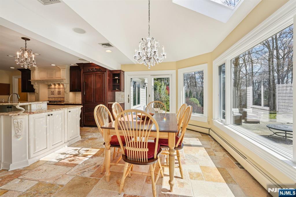 416 Devonshire Drive — photo 17