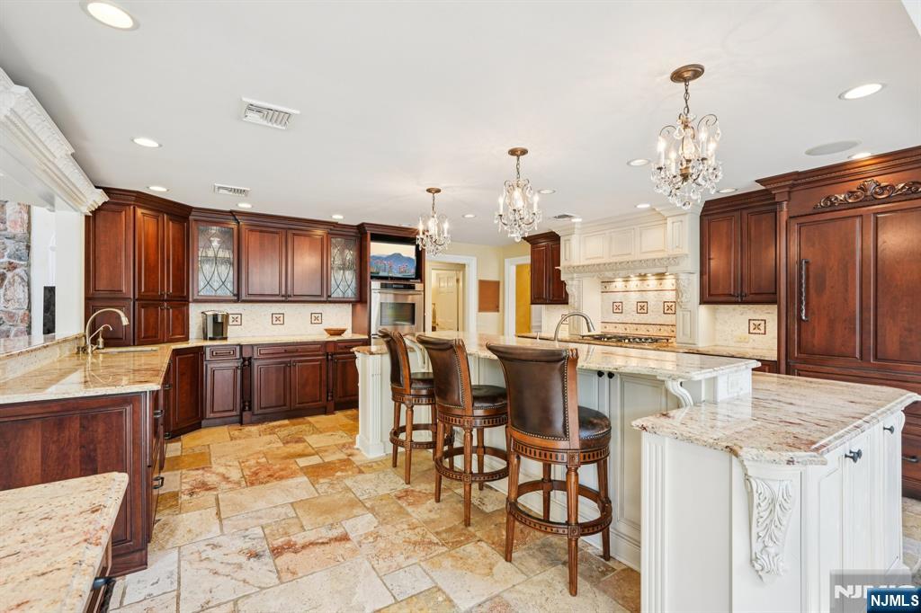 416 Devonshire Drive — photo 21
