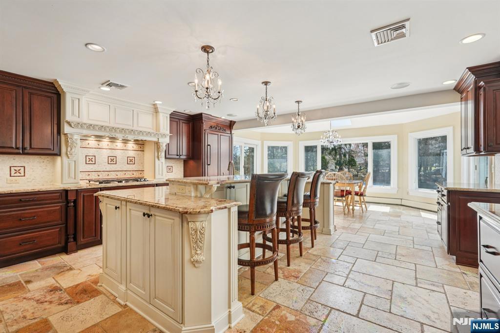 416 Devonshire Drive — photo 24
