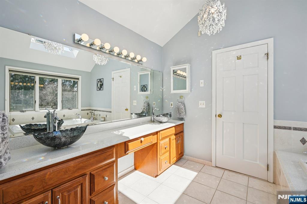416 Devonshire Drive — photo 36