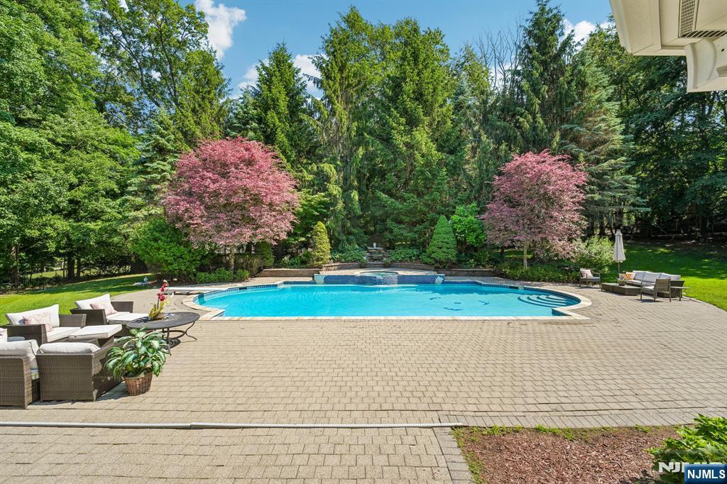 416 Devonshire Drive — photo 42