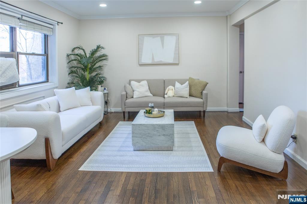 3060 Edwin Avenue 2C - Photo 1