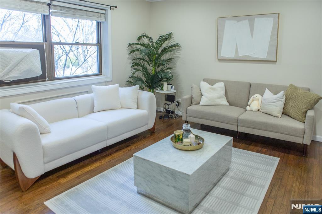 3060 Edwin Avenue 2C - Photo 2