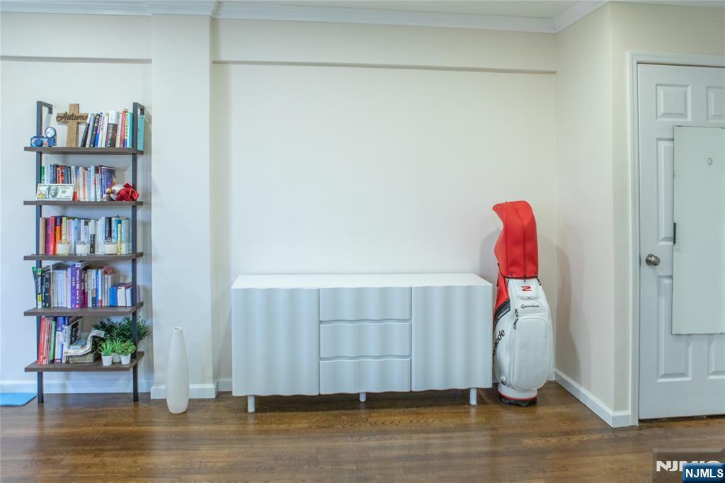 3060 Edwin Avenue 2C - Photo 5