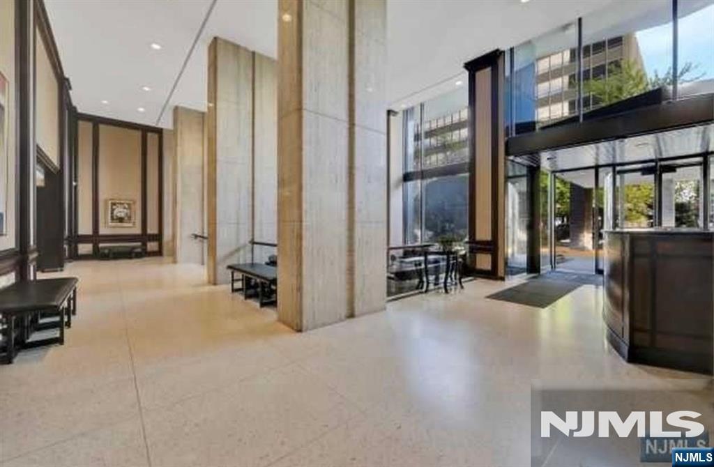 Photo 3 of Condo for sale at 2077 Center Ave #7J, Fort Lee, NJ 07024 | MLS# 26037295 | Listing updated on 2026-10-07
