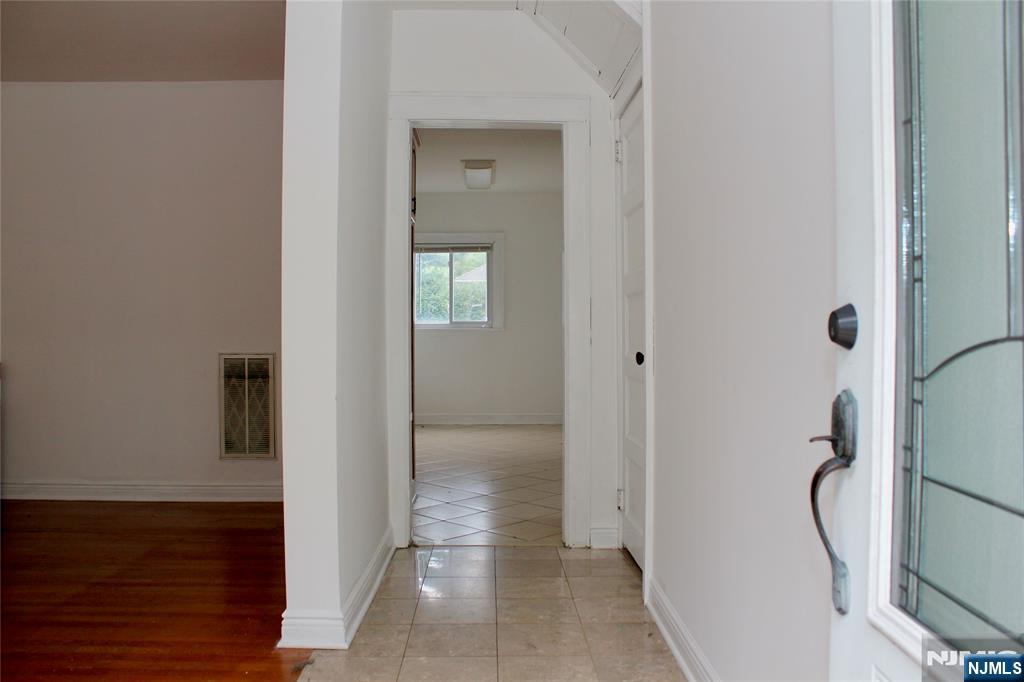 424 Lafayette Ave 1st Floor - Photo 4