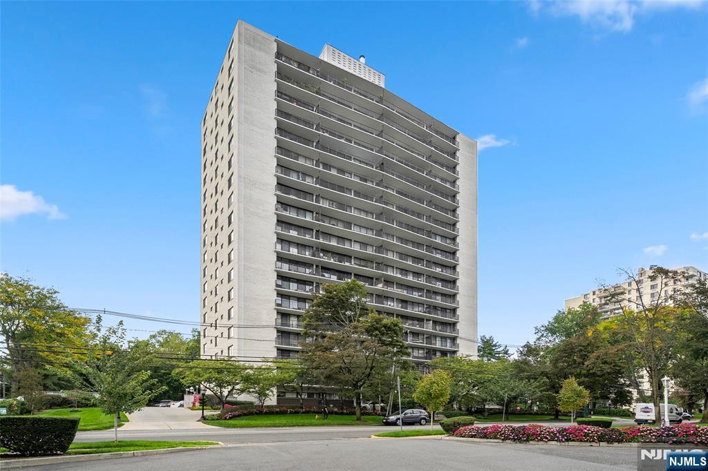 277 Prospect Avenue 6B - Photo 1