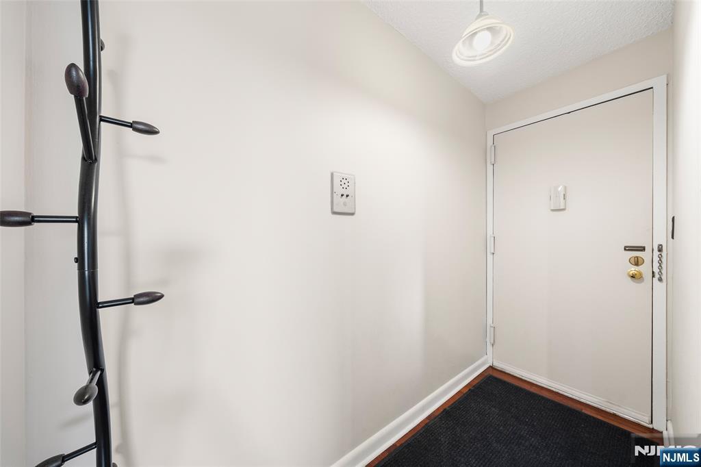 277 Prospect Avenue 6B - Photo 2