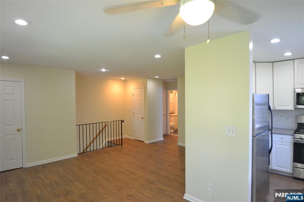 121 Pennington Avenue Y2 - Photo 4
