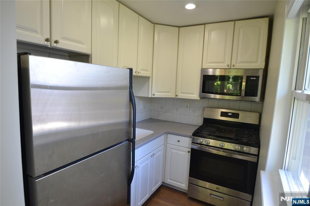 121 Pennington Avenue Y2 - Photo 5