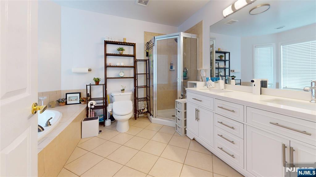 54 Henry Avenue 1 - Photo 1