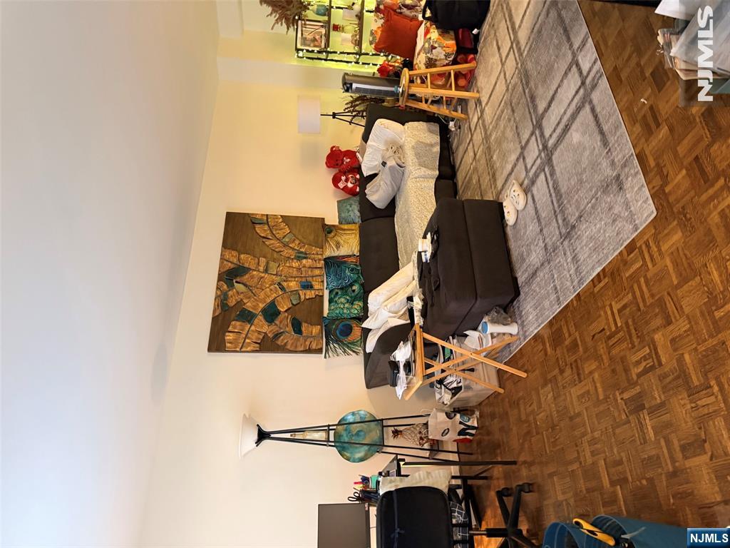 8800 Boulevard 7L - Photo 2
