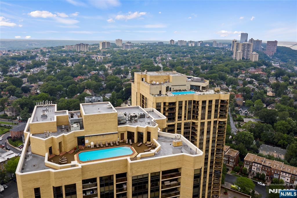 800 Palisade Avenue 807 - Photo 3