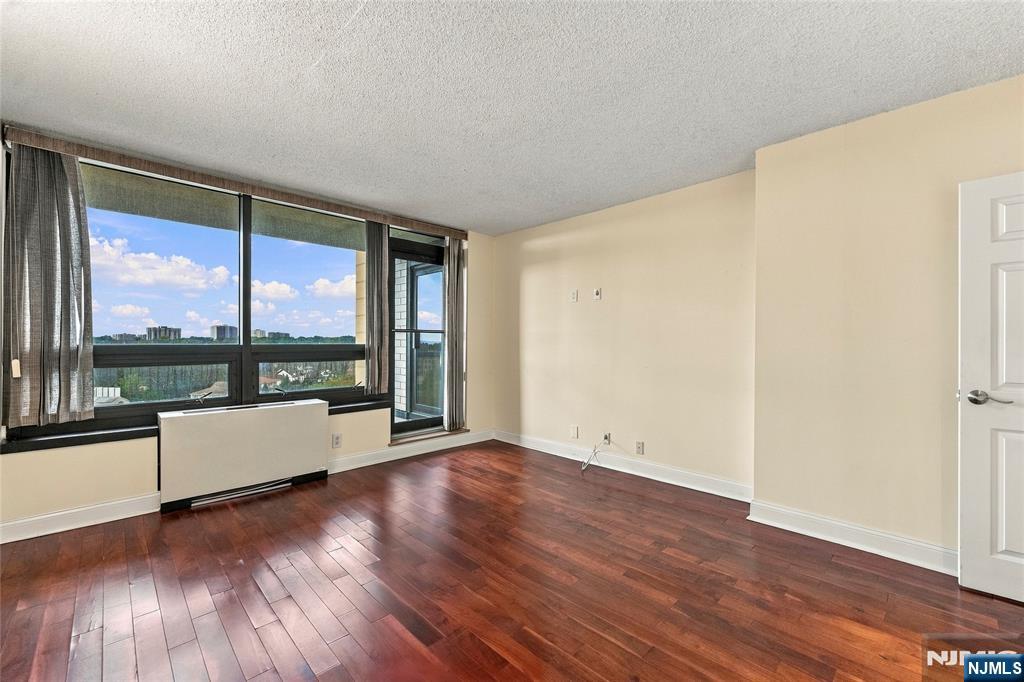 800 Palisade Avenue 807 - Photo 4