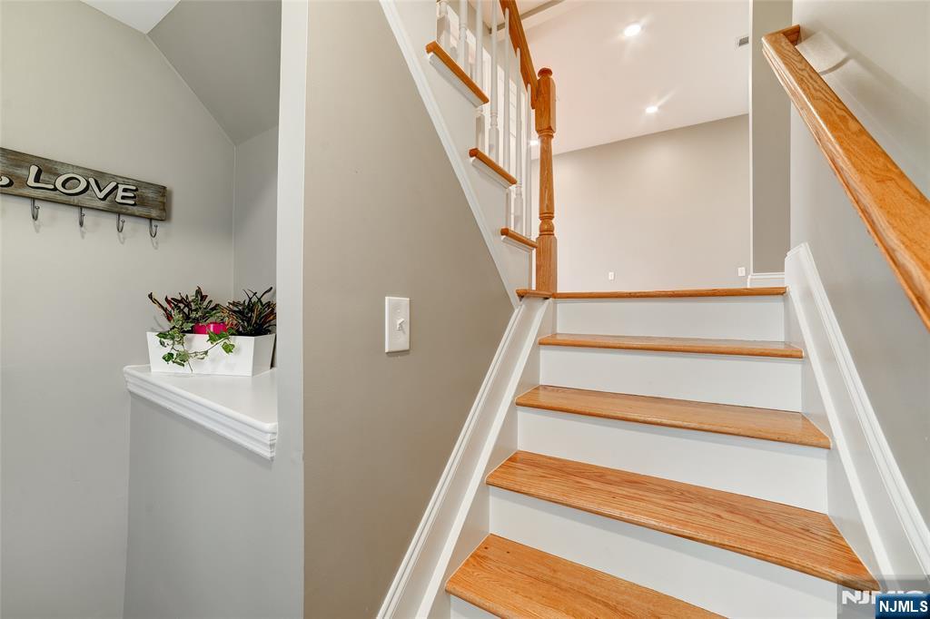 793 Kearny Avenue 2 - Photo 2