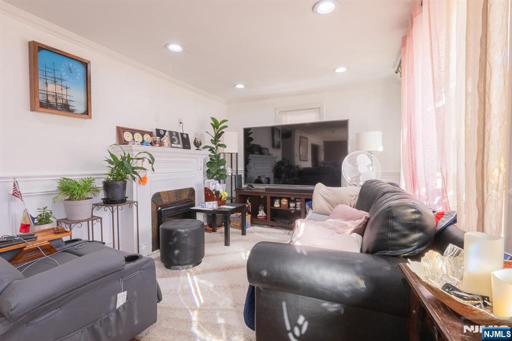 130 Erie Street - Photo 3