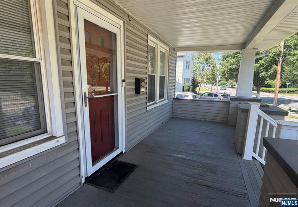 55 Maywood Avenue - Photo 2