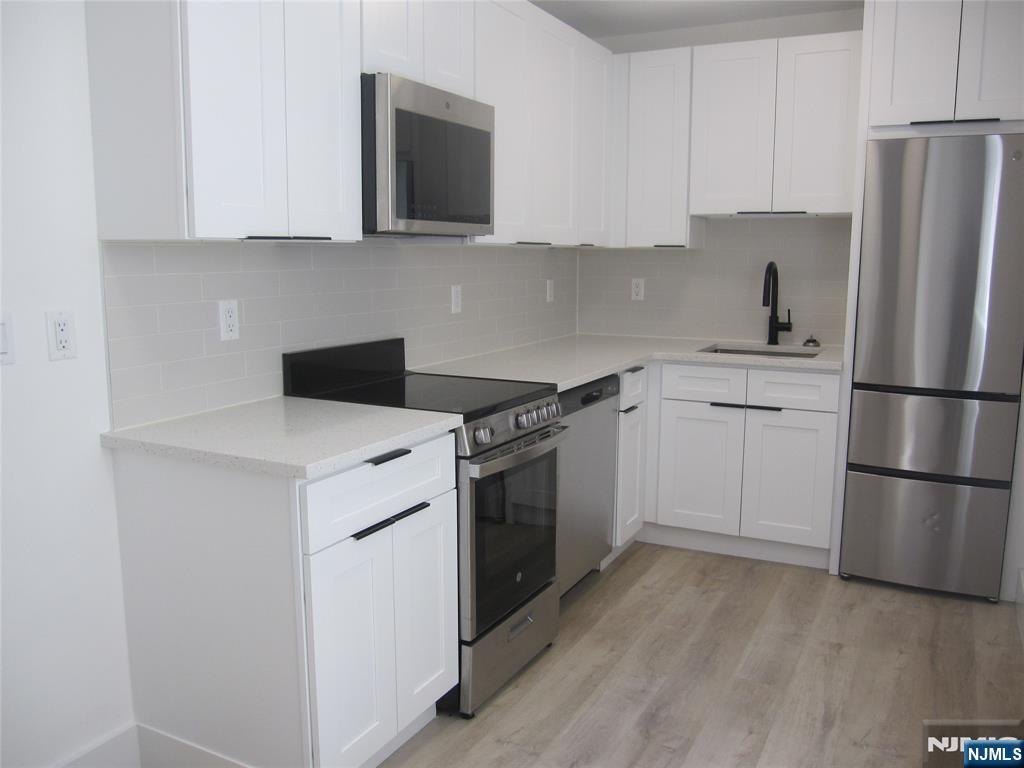 119 1st Street 2A - Photo 2