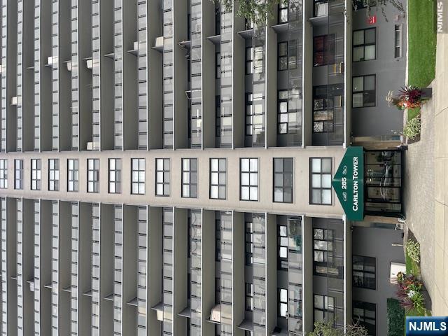 285 Aycrigg Avenue 14B - Photo 1