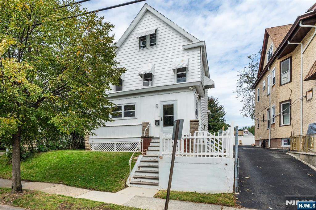 28 Prescott Avenue - Photo 1