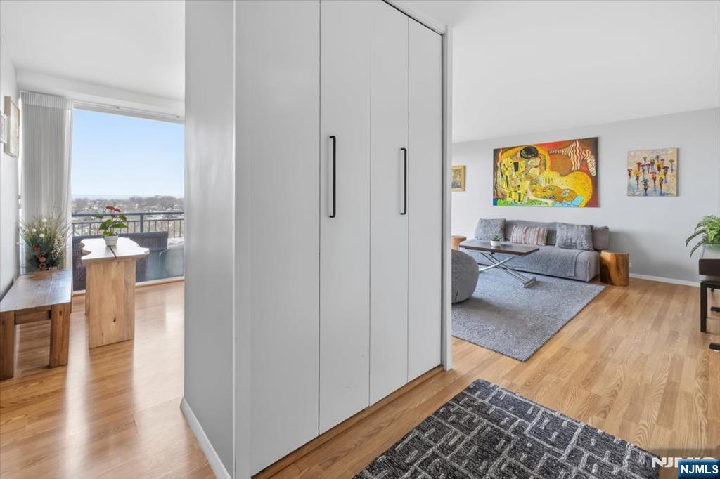 Photo 2 of Condo for sale at 1 Horizon Rd #1209, Fort Lee, NJ 07024 | MLS# 26037435 | Listing updated on 2026-10-06