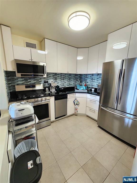 2100 Linwood Avenue 14D - Photo 2