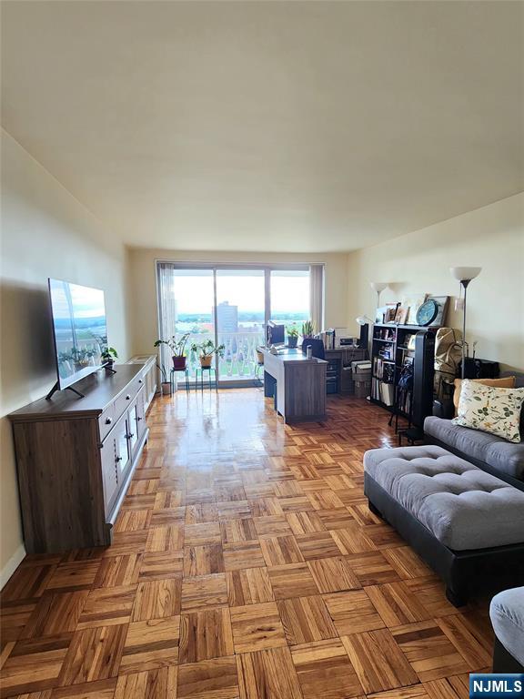 2100 Linwood Avenue 14D - Photo 5
