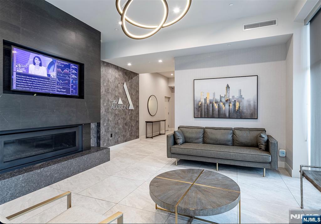 1685 Bergen Boulevard 602 - Photo 3
