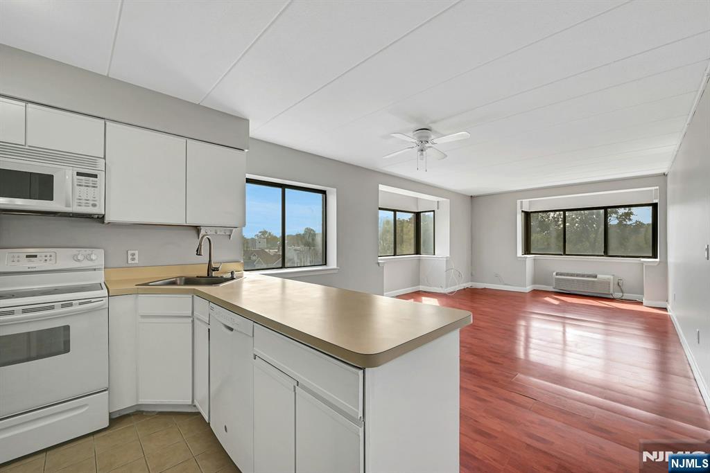 5 Linden Street 5E - Photo 1