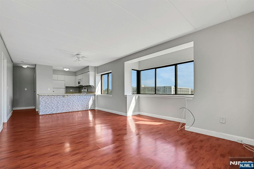 5 Linden Street 5E - Photo 4