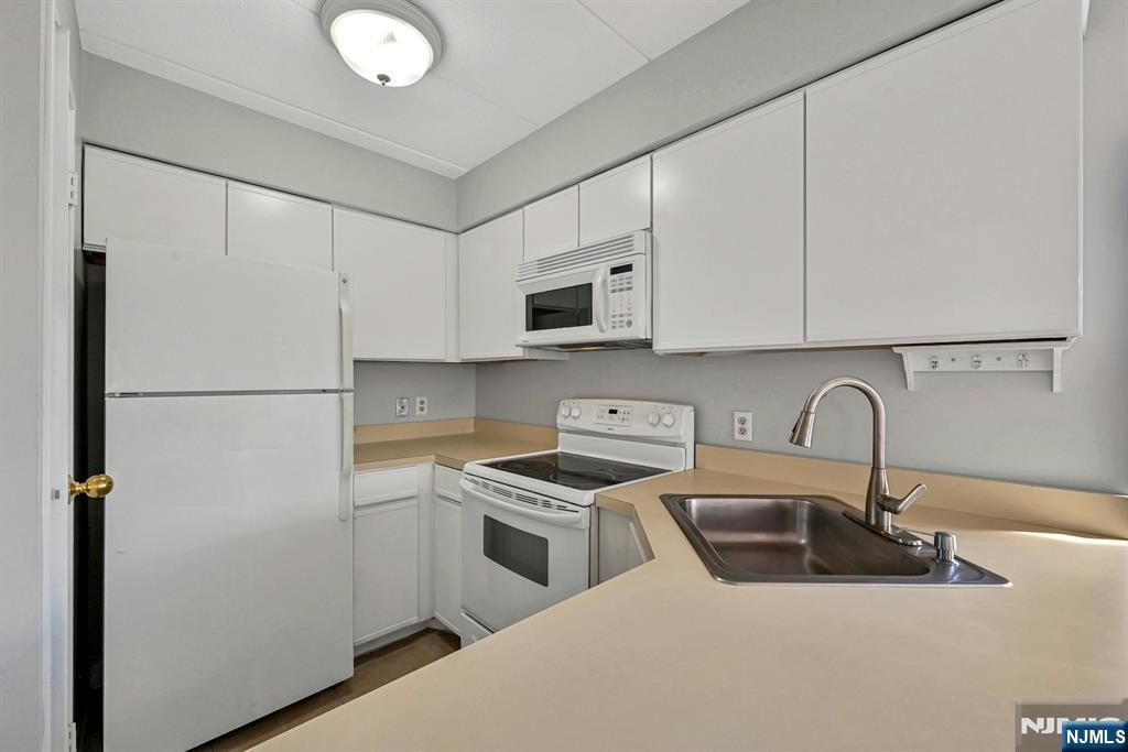 5 Linden Street 5E - Photo 5