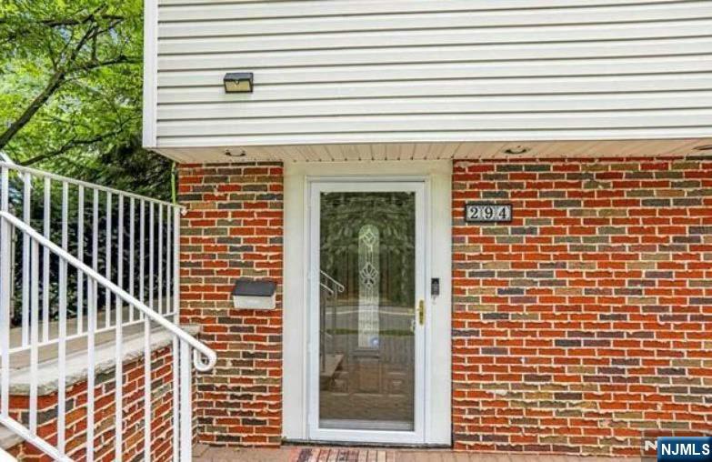 294 Continental Avenue - Photo 2