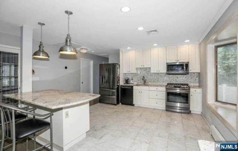 294 Continental Avenue - Photo 5