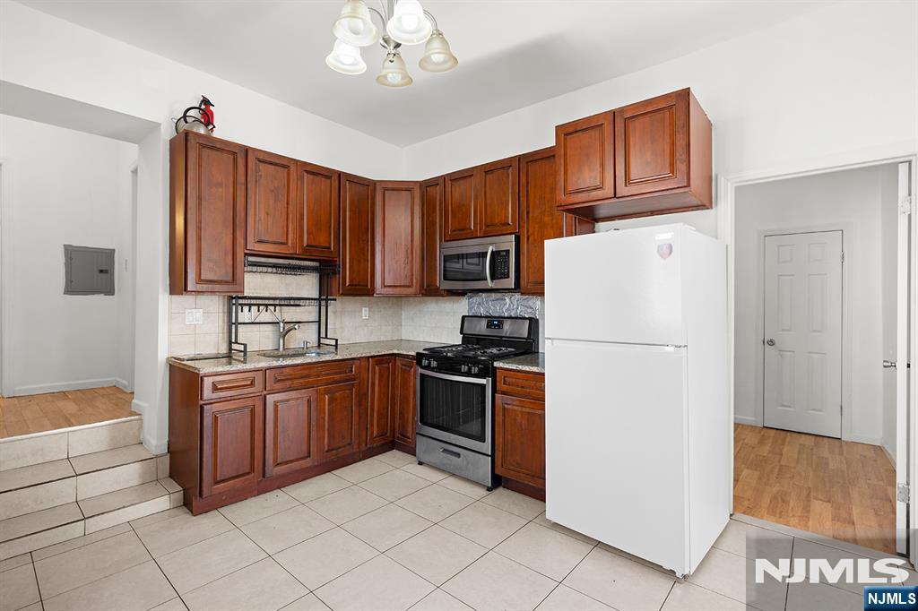 309 Washington Avenue 1 - Photo 4