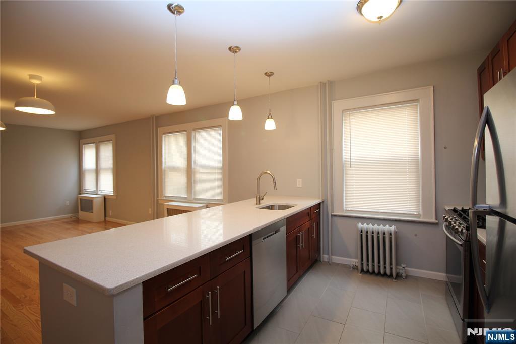 222 Irving Place 4 - Photo 4