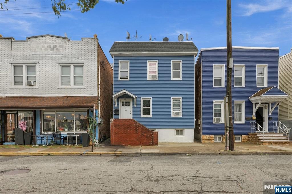 19 Summer Street - Photo 1