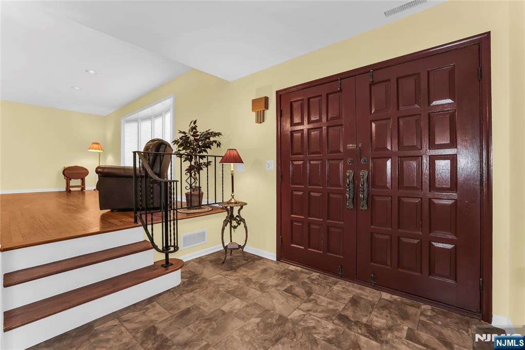 209 Cedar Street - Photo 4