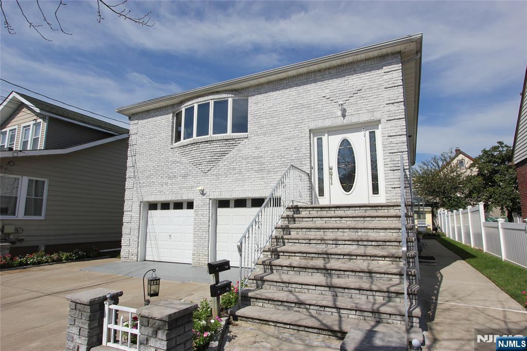 41 Semel Avenue 2 - Photo 3