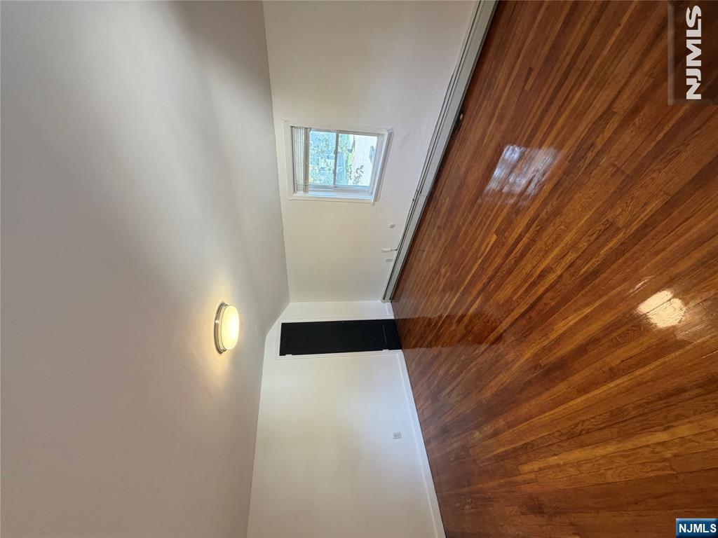 14 Edward Court 2 - Photo 3