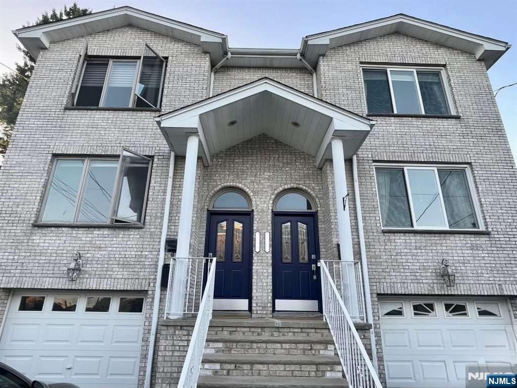 2425 1st Avenue - Photo 2