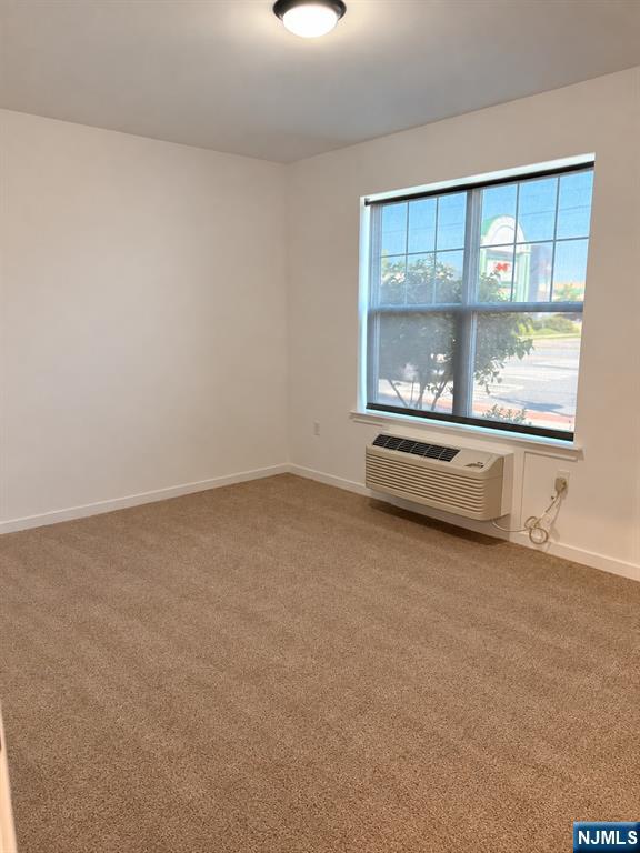 480 Paterson Avenue 108 - Photo 4