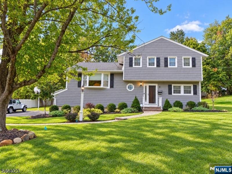 7 Crossbrook - Photo 1