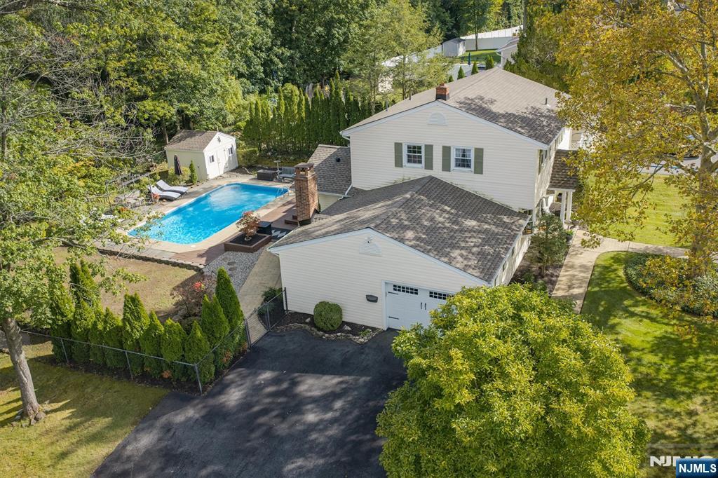 87 Webster Drive - Photo 4