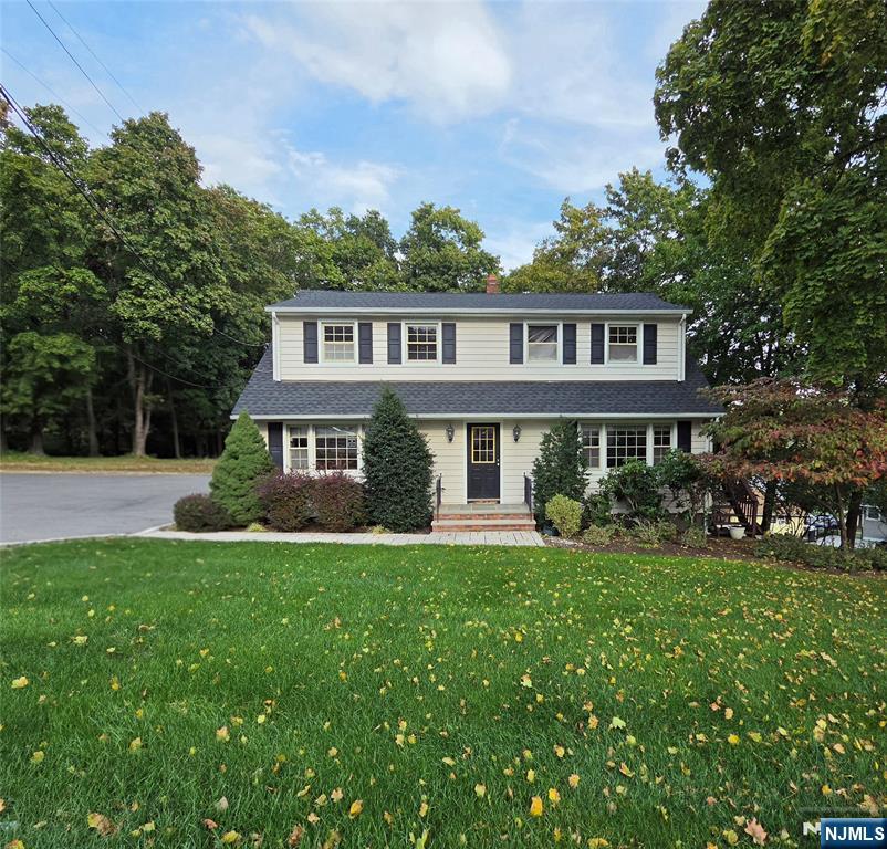 857 Pompton Avenue - Photo 1